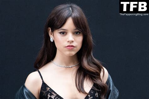 naked jenna ortega|Jenna Ortega sexy